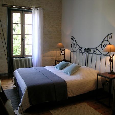 Les 2 Madeleine Bed & Breakfast Saint-Saturnin-du-Bois Exterior foto