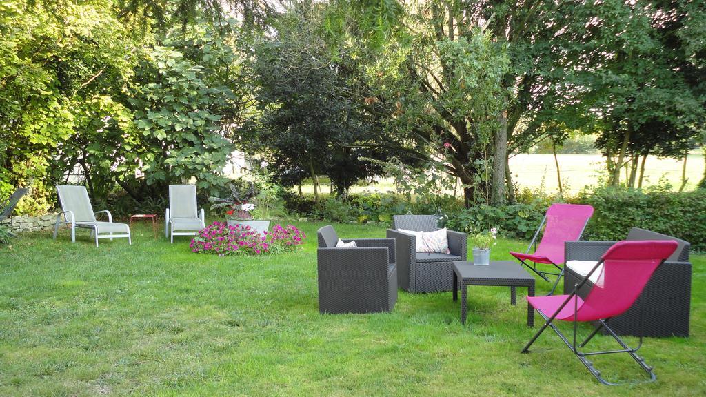 Les 2 Madeleine Bed & Breakfast Saint-Saturnin-du-Bois Exterior foto