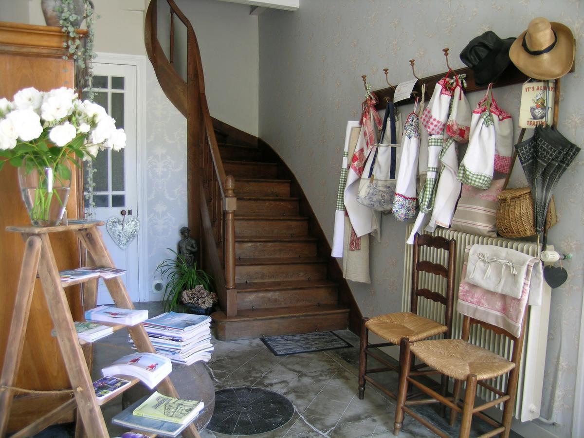 Les 2 Madeleine Bed & Breakfast Saint-Saturnin-du-Bois Exterior foto