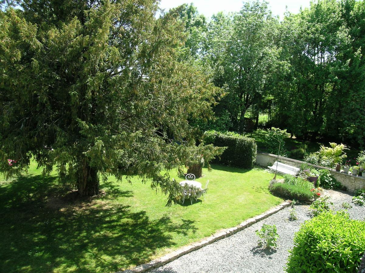 Les 2 Madeleine Bed & Breakfast Saint-Saturnin-du-Bois Exterior foto